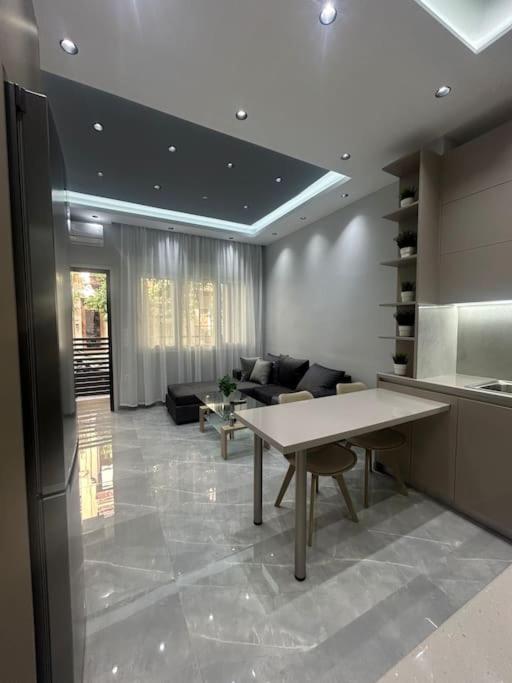 פיראוס Luxury Apt 5Min To Metro Nikaia מראה חיצוני תמונה