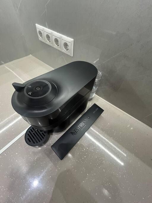 פיראוס Luxury Apt 5Min To Metro Nikaia מראה חיצוני תמונה
